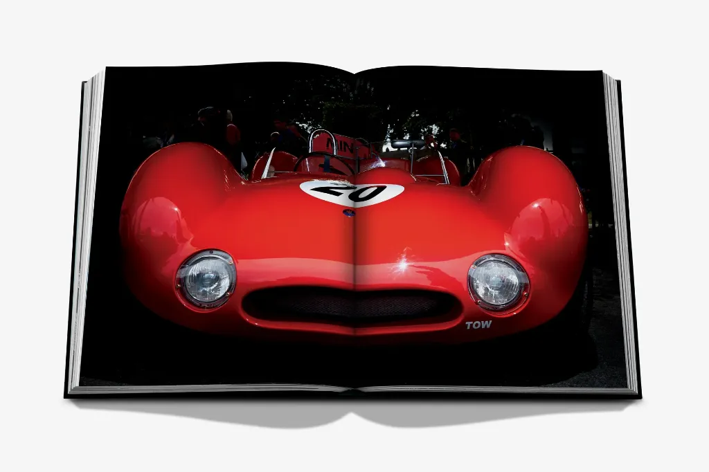 VINTAGE_CARS_SPREAD_GREY_4.webp