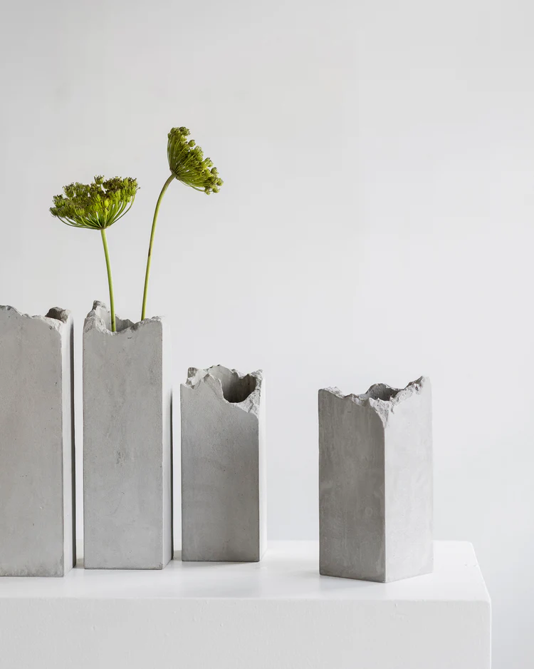 Serax Vase beton Broquaine.webp
