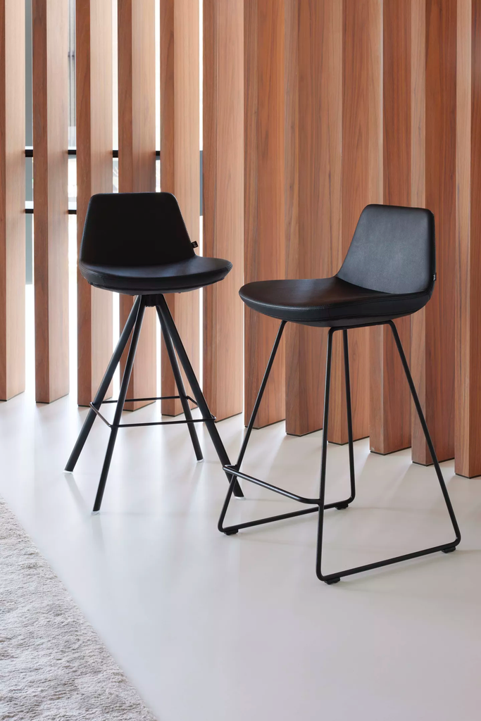 Joli Tabouret Raphael Barstool Low H66 3.webp