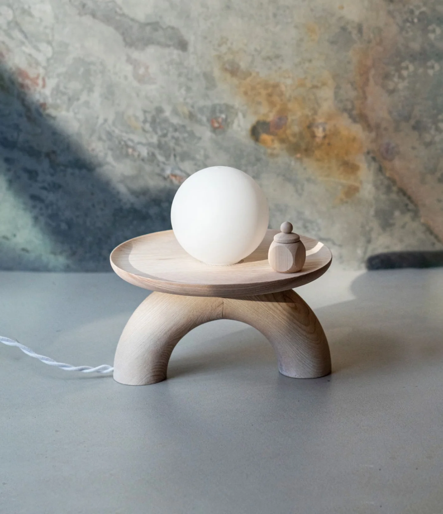 Popy Lampe à poser en Frêne - Mlle Jo6.webp