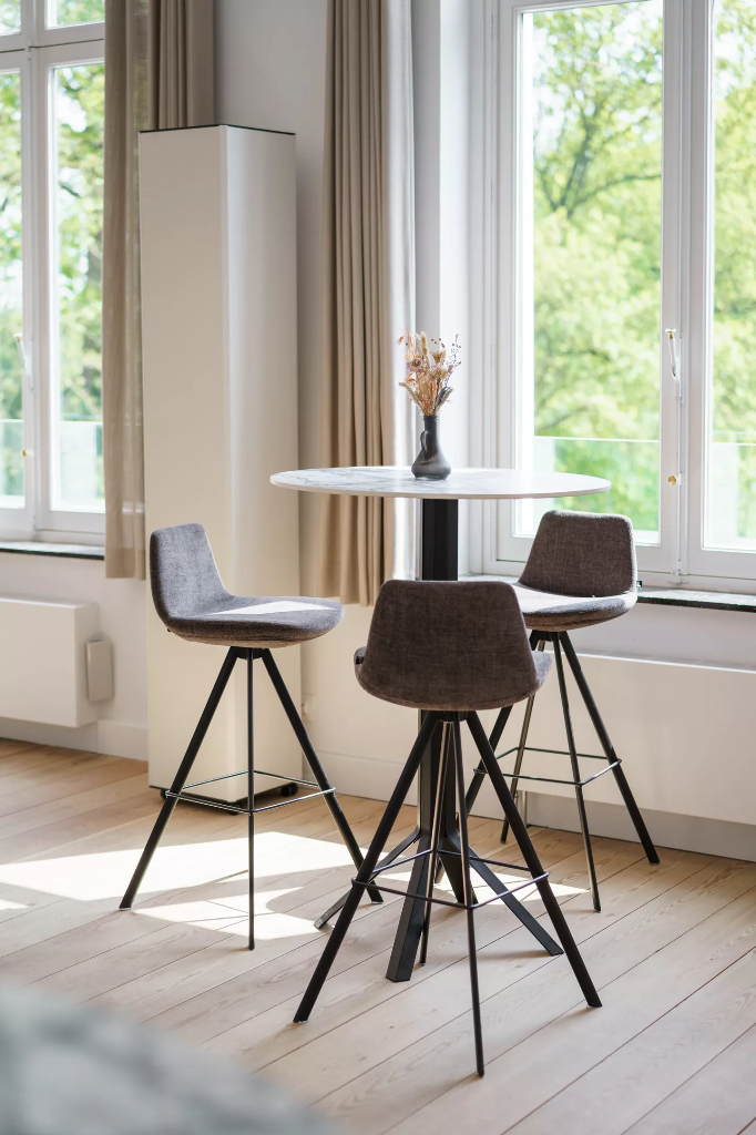 Joli Fizz Table D100 H90